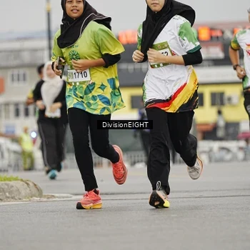 Runner Photo 7650295