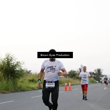 Runner Photo 7650306