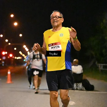 Runner Photo 7650314