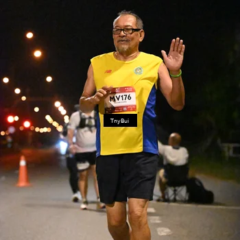 Runner Photo 7650315
