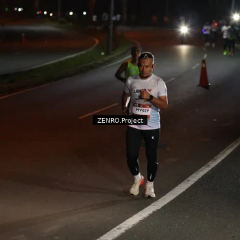 Runner Photo 7650327