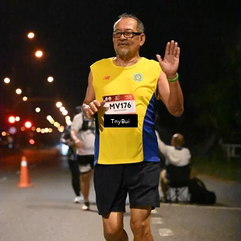 Runner Photo 7650334