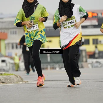 Runner Photo 7650345