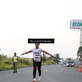Runner Photo 7650346