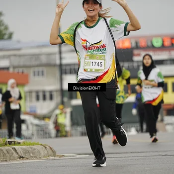 Runner Photo 7650350
