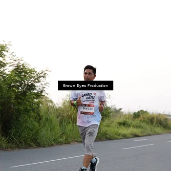 Runner Photo 7650376