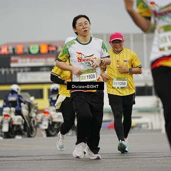 Runner Photo 7650379