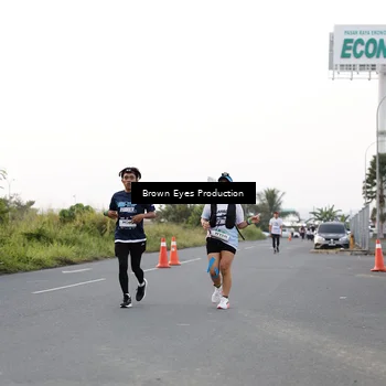 Runner Photo 7650408