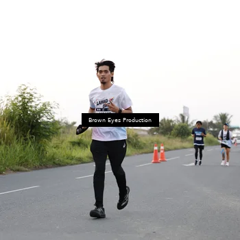 Runner Photo 7650411