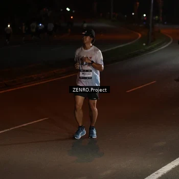 Runner Photo 7650421