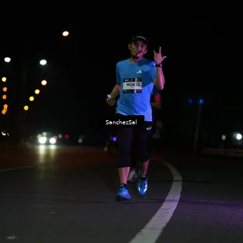 Runner Photo 7650423