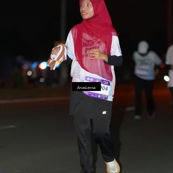 Runner Photo 7650432