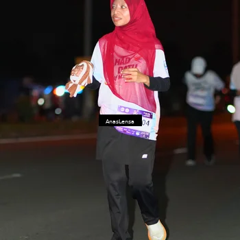 Runner Photo 7650433