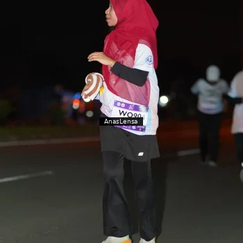 Runner Photo 7650444