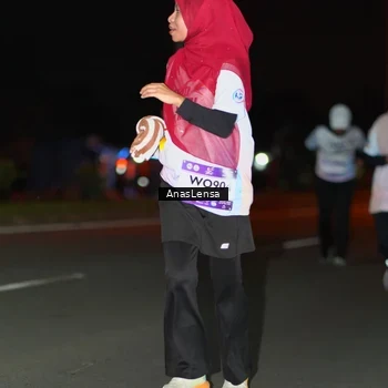 Runner Photo 7650445