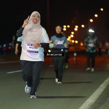 Runner Photo 7650447