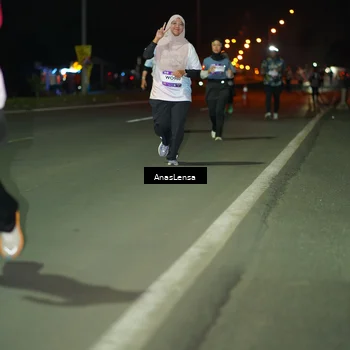 Runner Photo 7650454