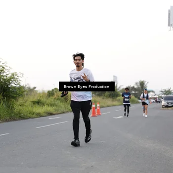 Runner Photo 7650459