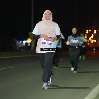 Runner Photo 7650464