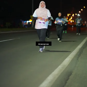 Runner Photo 7650465