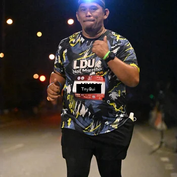 Runner Photo 7650472