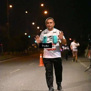 Runner Photo 7650478
