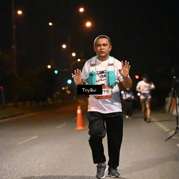 Runner Photo 7650480