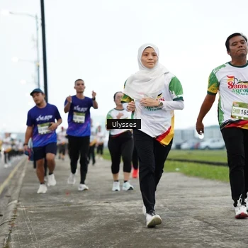 Runner Photo 7650490