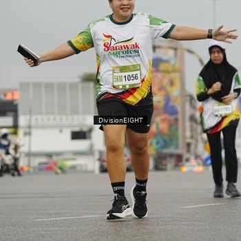 Runner Photo 7650498