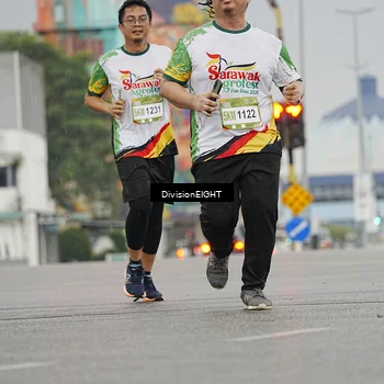 Runner Photo 7650514