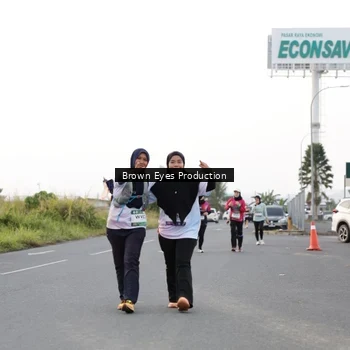 Runner Photo 7650515