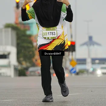 Runner Photo 7650524