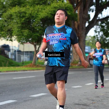 Runner Photo 7650535