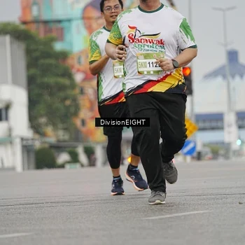 Runner Photo 7650543