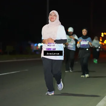 Runner Photo 7650547