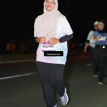 Runner Photo 7650549