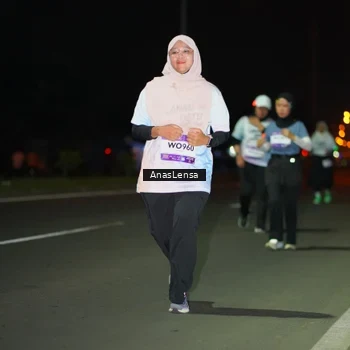 Runner Photo 7650563
