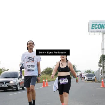 Runner Photo 7650569