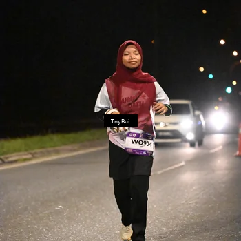 Runner Photo 7650573