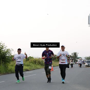Runner Photo 7650587