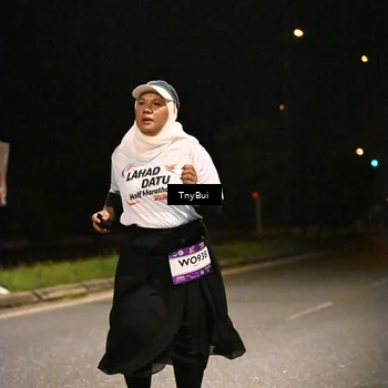 Runner Photo 7650601