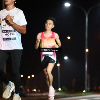 Runner Photo 7650608