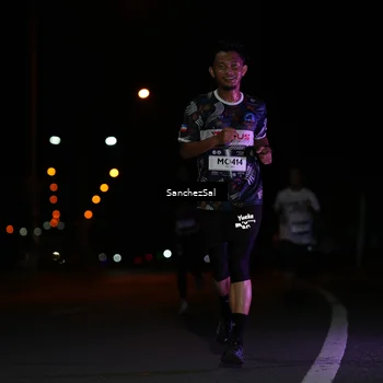 Runner Photo 7650615