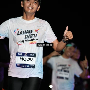 Runner Photo 7650620