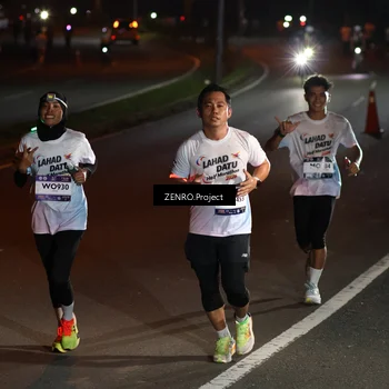 Runner Photo 7650621