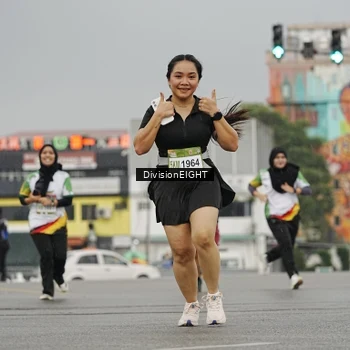Runner Photo 7650630