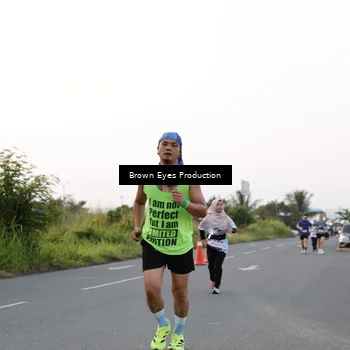 Runner Photo 7650644