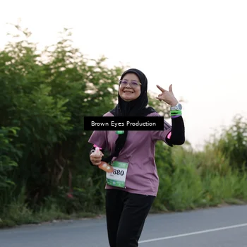 Runner Photo 7650647