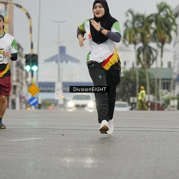 Runner Photo 7650656