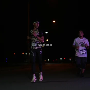 Runner Photo 7650662
